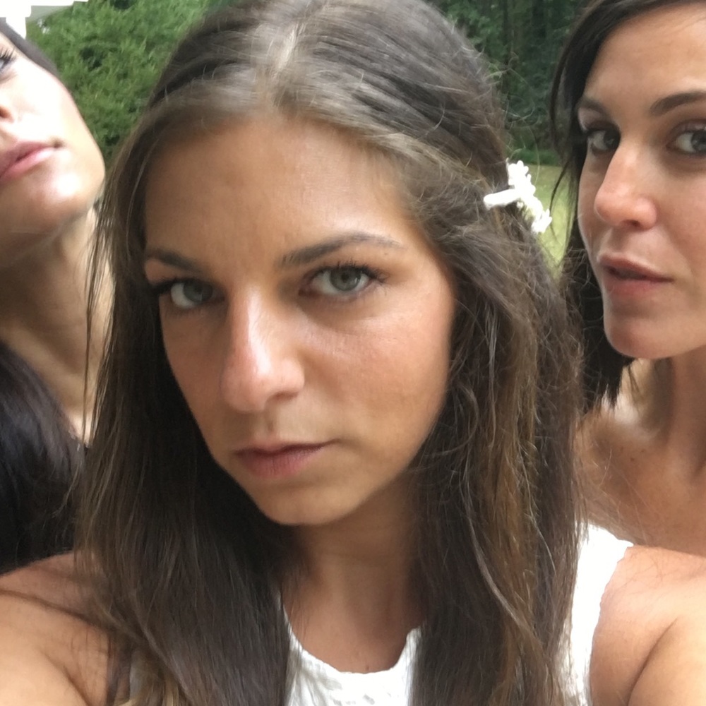 Meet your Posher, Laura